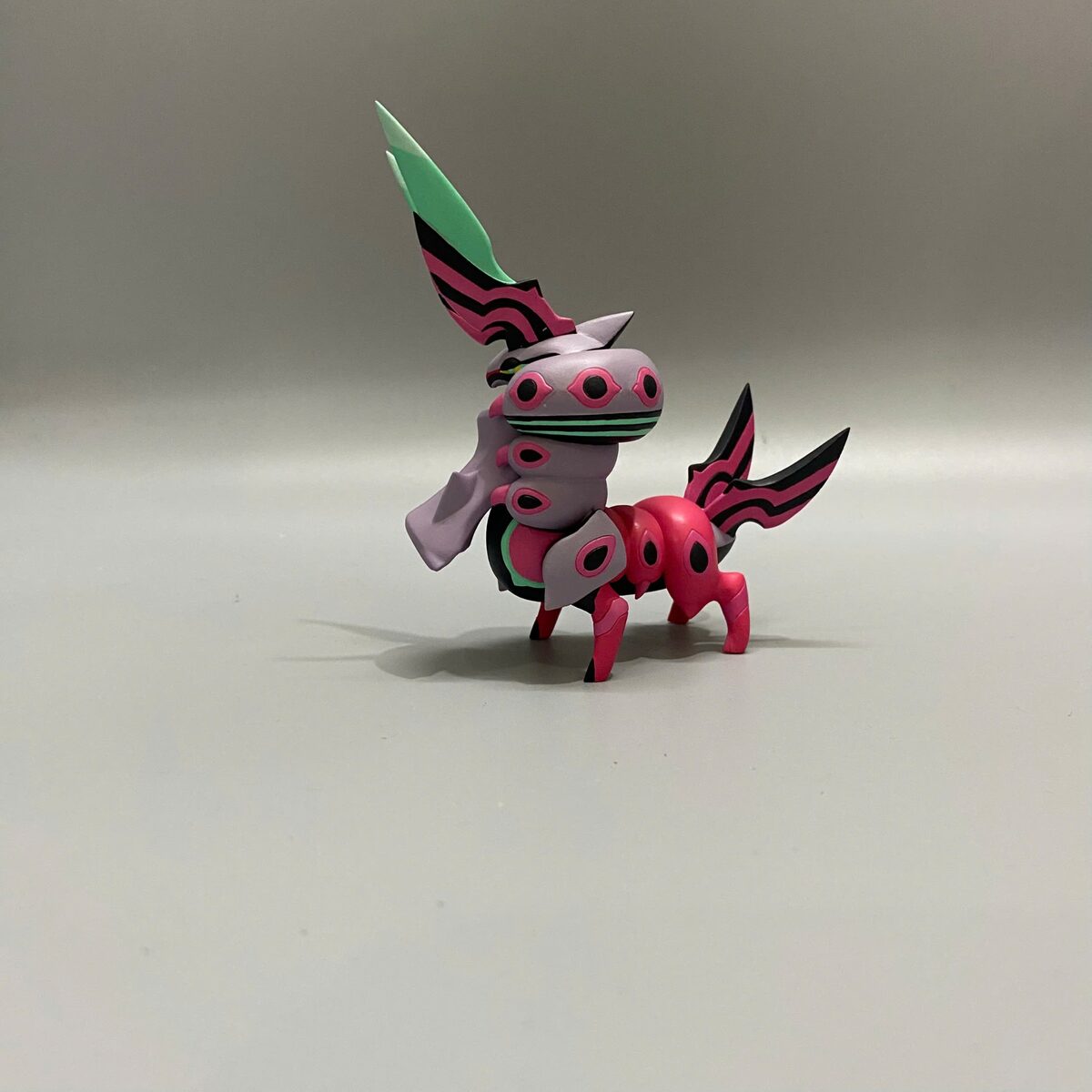Mẫu Scolipede — phối màu riêng shop Đạo Quán Poke đã hoàn thiện
